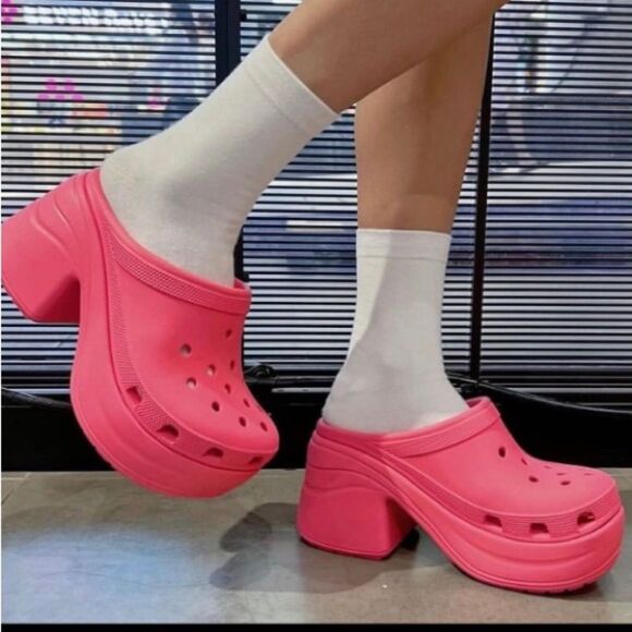 Crocs Siren Platform Clogs - Picture 1 of 7